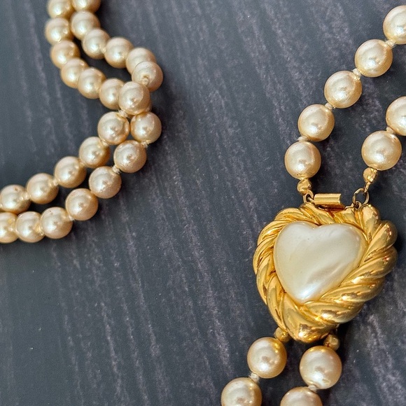 Joan Rivers Pearl Double Strand Long Necklace with Heart Clasp Vintage 90s - Picture 2 of 5
